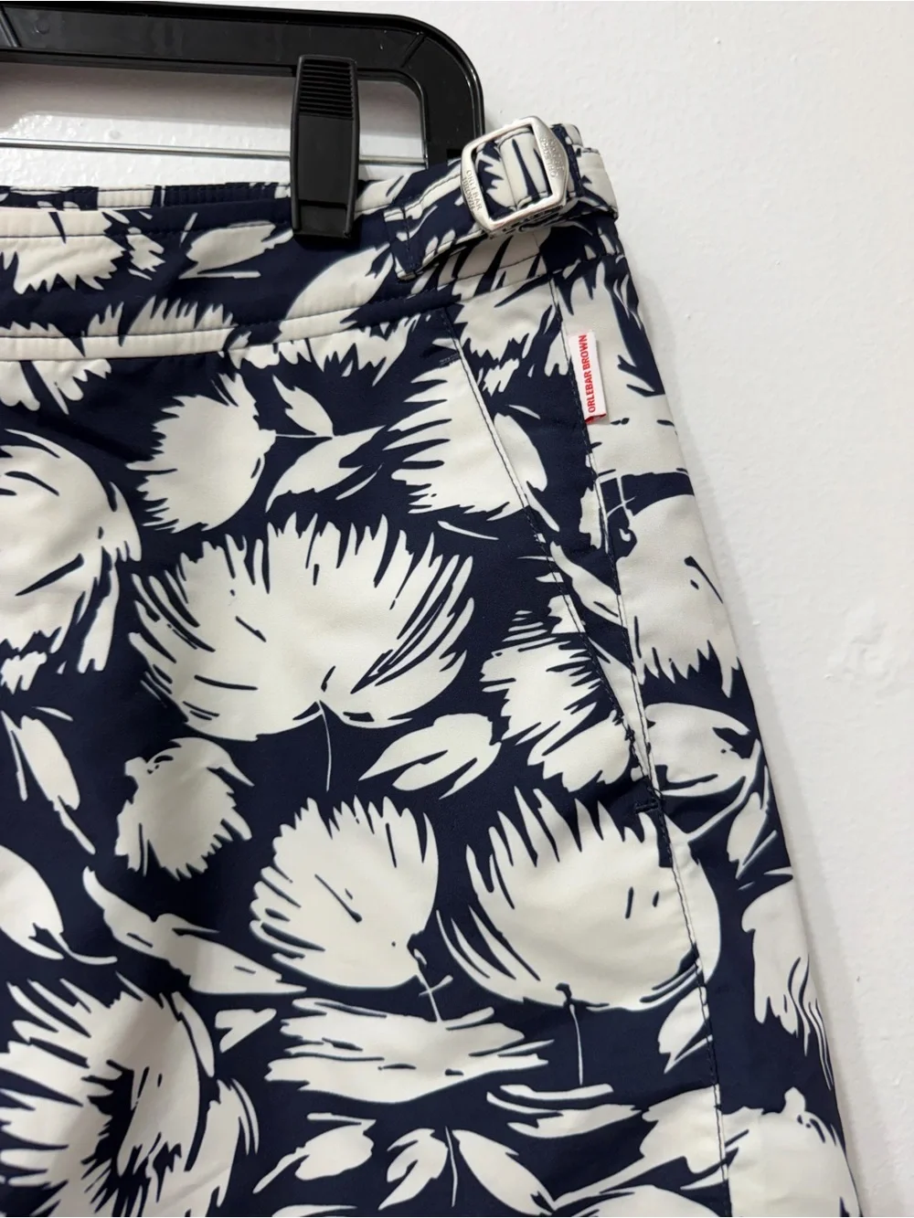 ORLEBAR BROWN BULLDOG BOTANY SWIM SHORTS IN NAVY/WHITE SAND